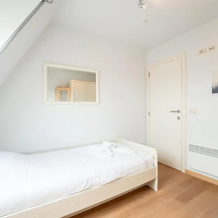 Appartement Queen Mary 505 With Parking By Interhome