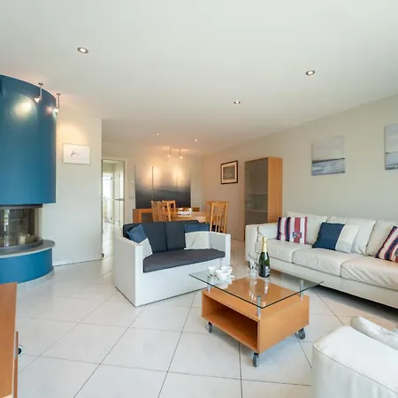 Apartment Queen Mary By Interhome *