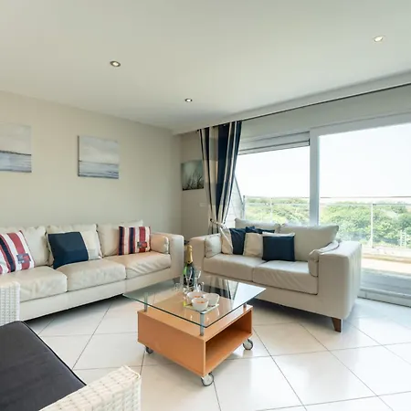 Queen Mary By Interhome *