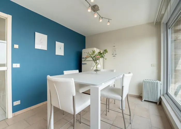 Queen Mary 505 With Parking By Interhome